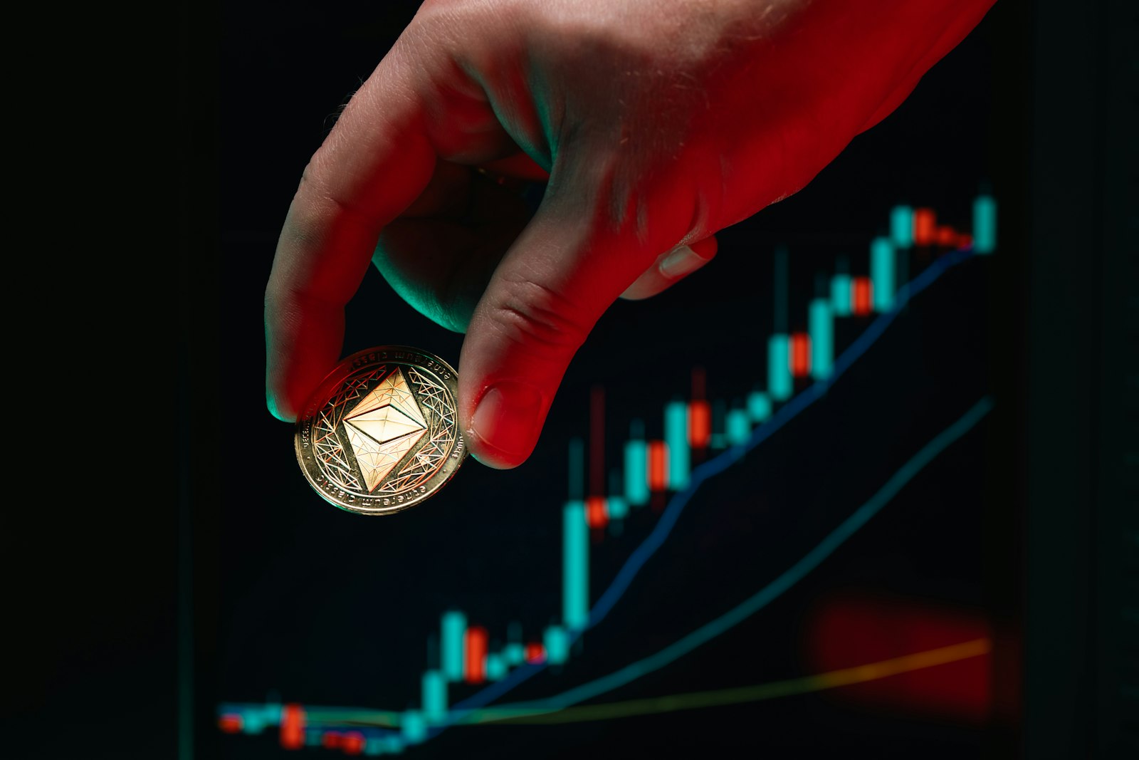 Featured image for: Bitcoin tags $86K as ‘new bull market’ talk returns—and a brutal calendar looms